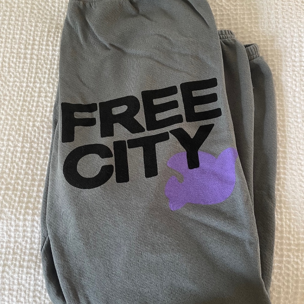 Freecity Sweatpants